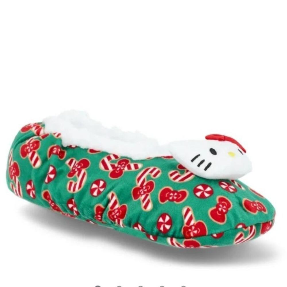 Hello Kitty Womens Holiday Fuzzy Babba Slipper Socks Green Candy Print Size 7-9.